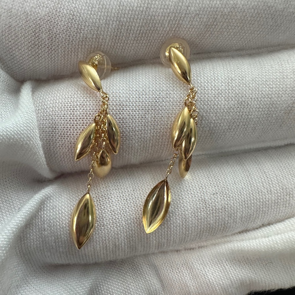 K18 Yellow Gold Dangling Earrings